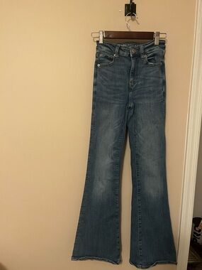 American Eagle Outfitters Wide Leg High-Rise Jeans - Blue Wash